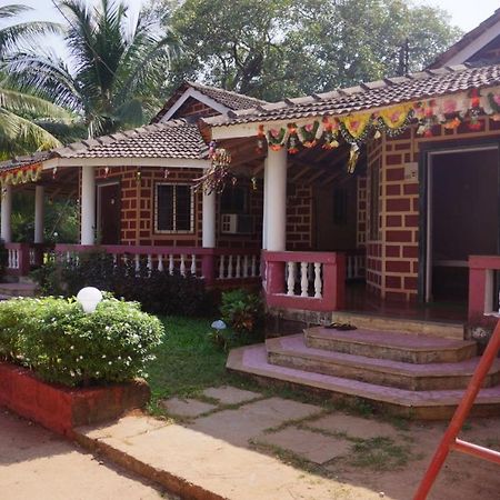 Yash Garden Residency Hotel Ganpatipule Exterior foto