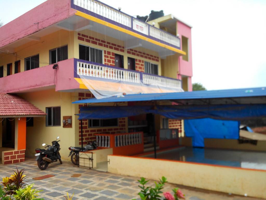 Yash Garden Residency Hotel Ganpatipule Exterior foto