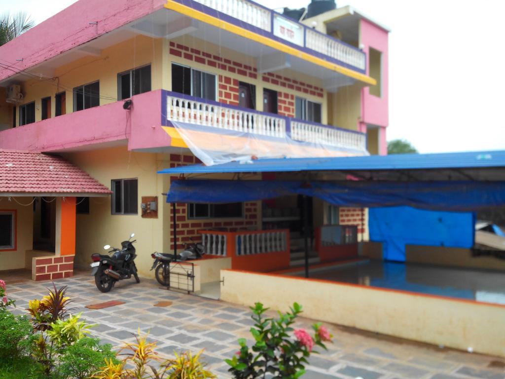Yash Garden Residency Hotel Ganpatipule Exterior foto